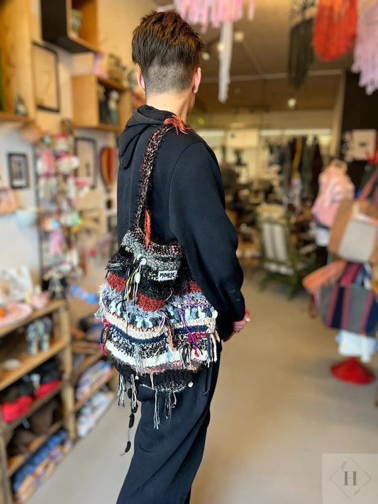 Hæklet totebag - sort/hvid Møhlde