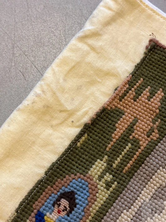 Mulepose med broderi - pigen med den gule kjole Irene Kokholm