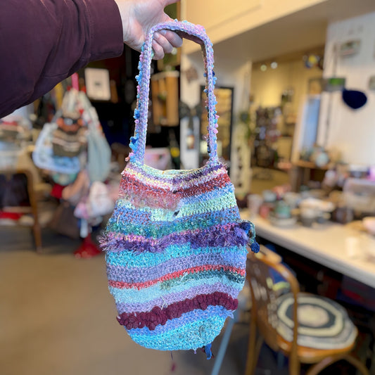 Hæklet totebag i pastelfarver – håndlavet af Møhlde