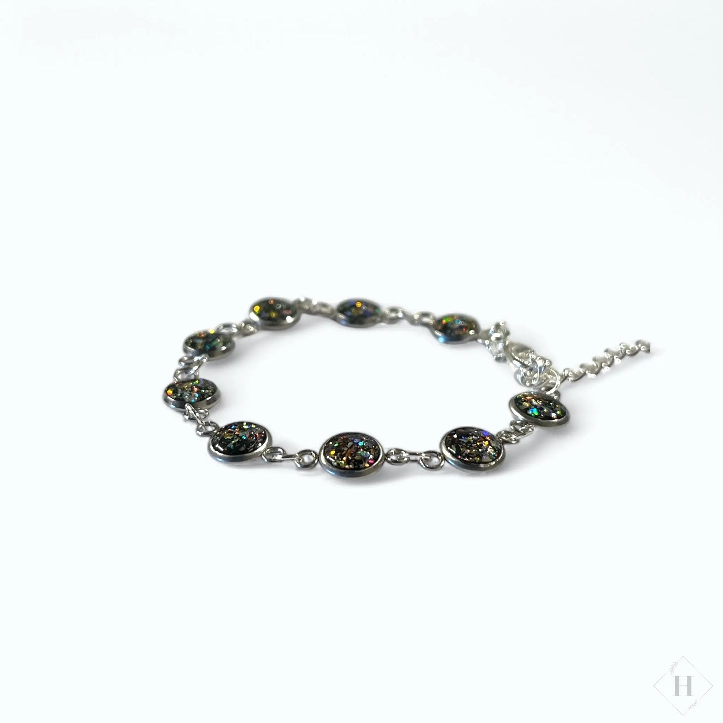 Armbånd med små dekorationer - regnbue/sort Great Fun Arts