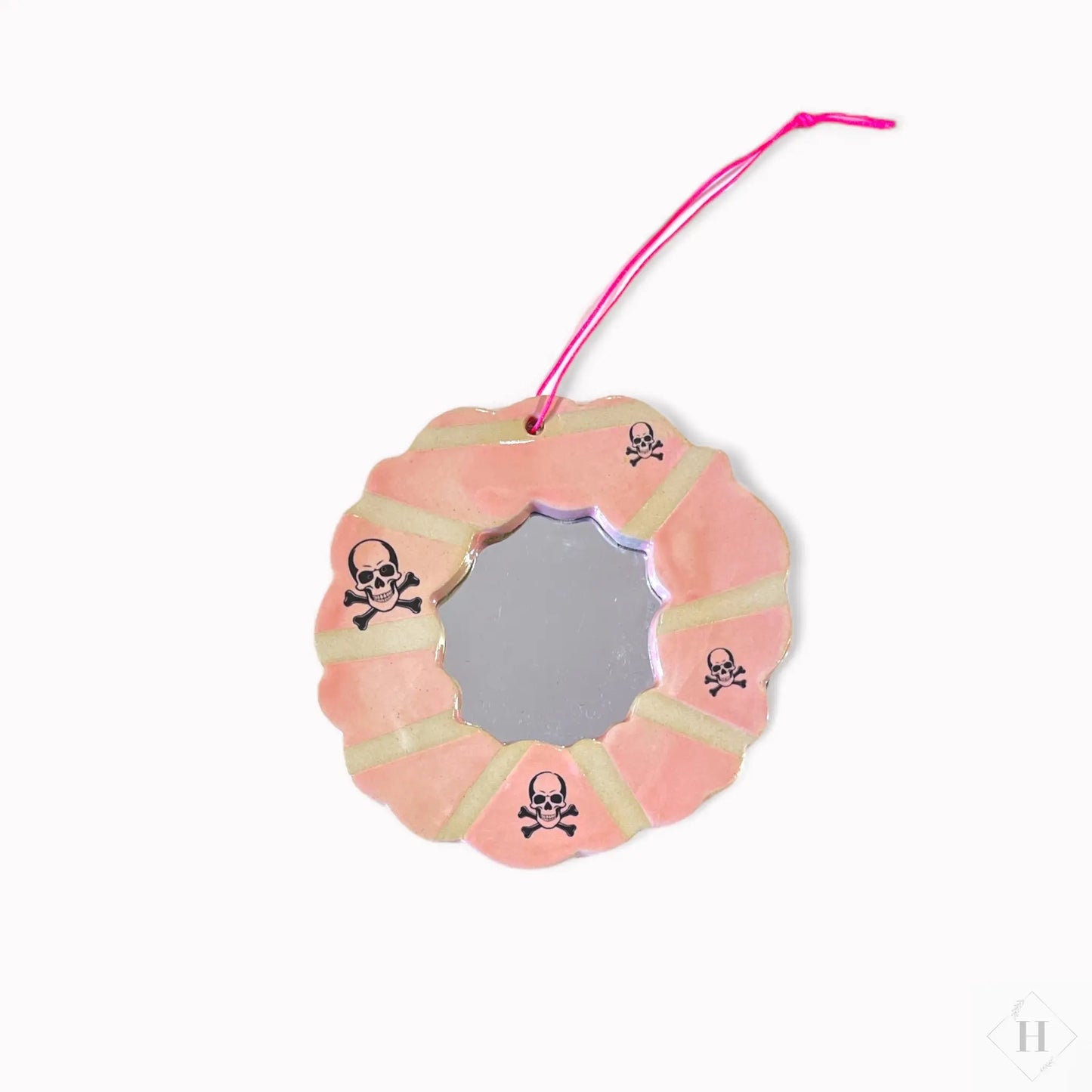 Lille spejl i keramik ramme - pink scull. Gitte Bramm
