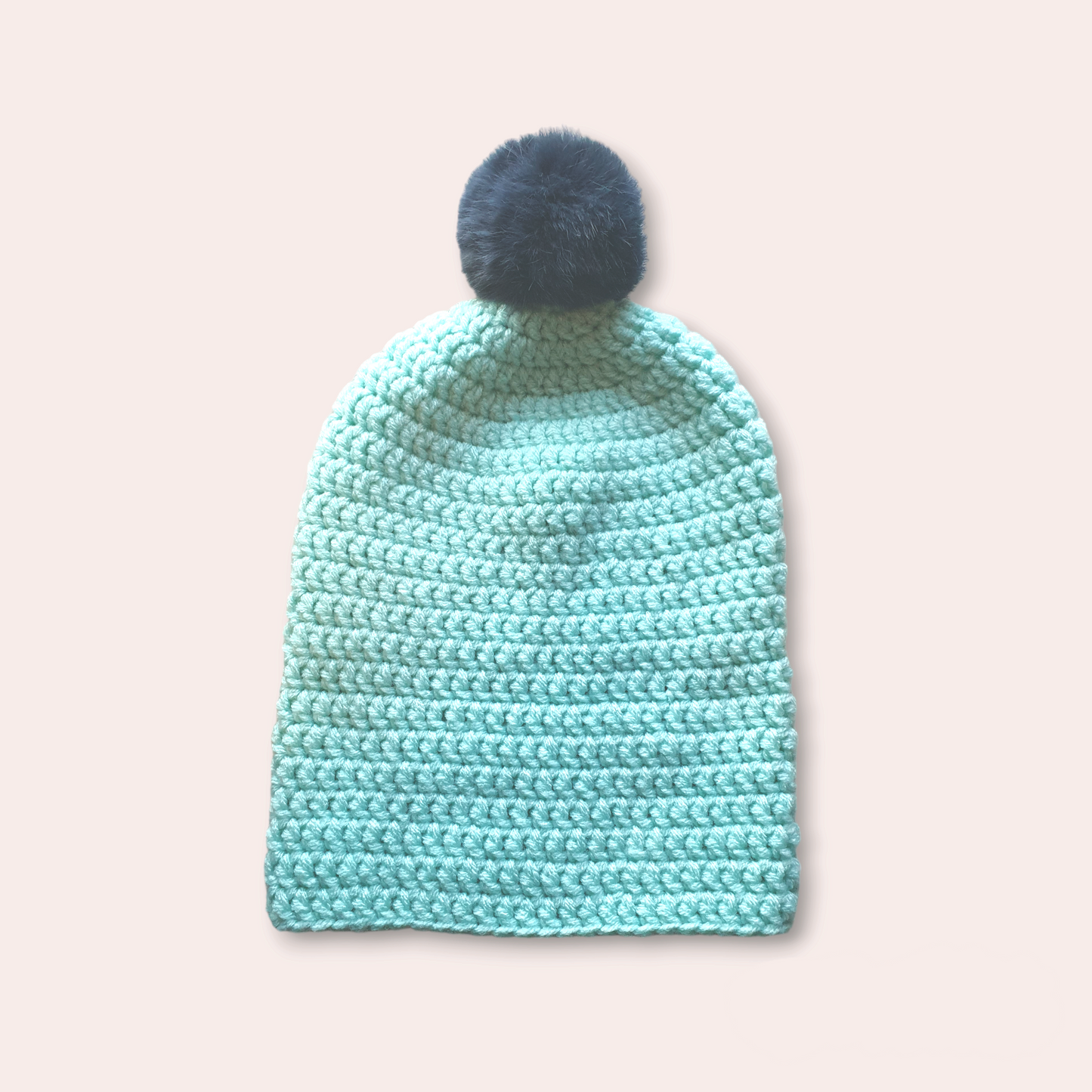 Hæklet hue med kvast