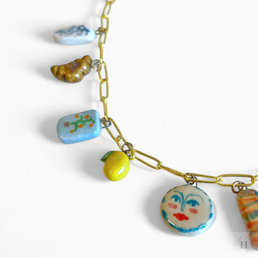 Halskæde med keramik vedhæng By Victoria Juul