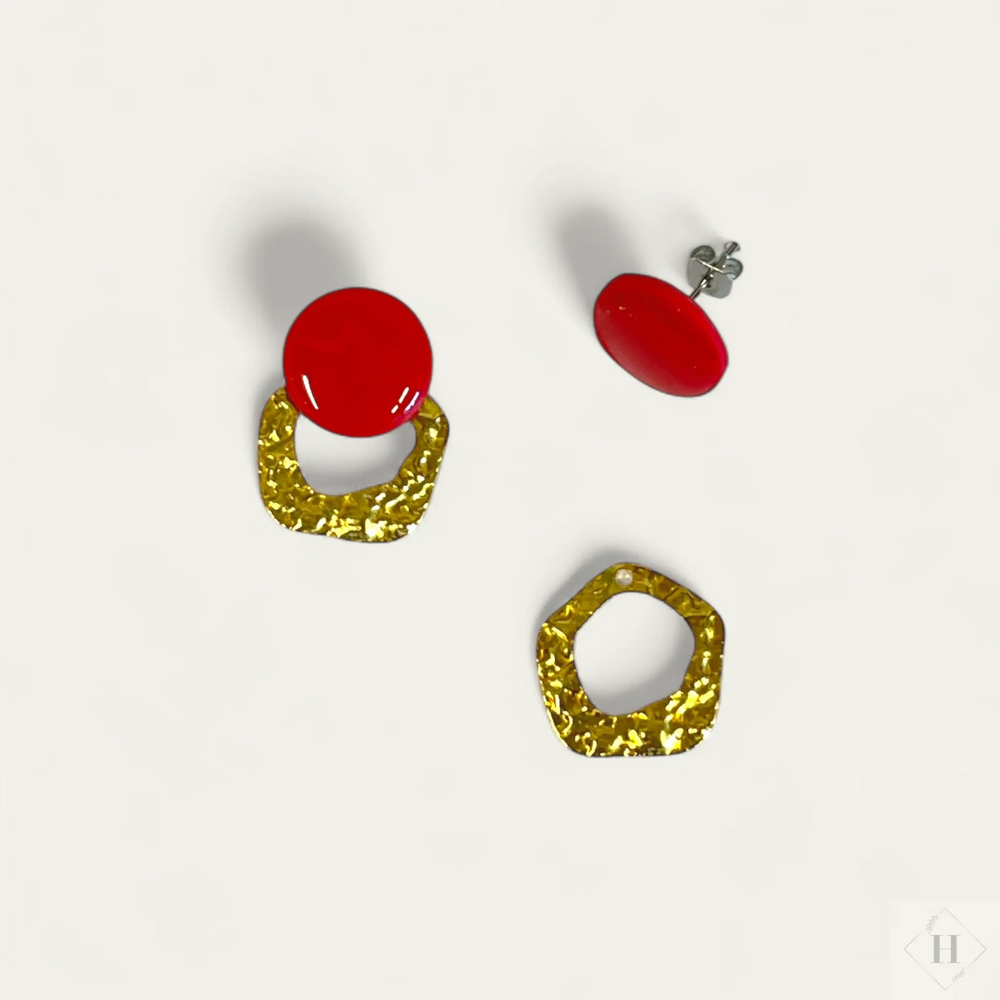 Multi ørering - rød dot med messingstykke Winther Design