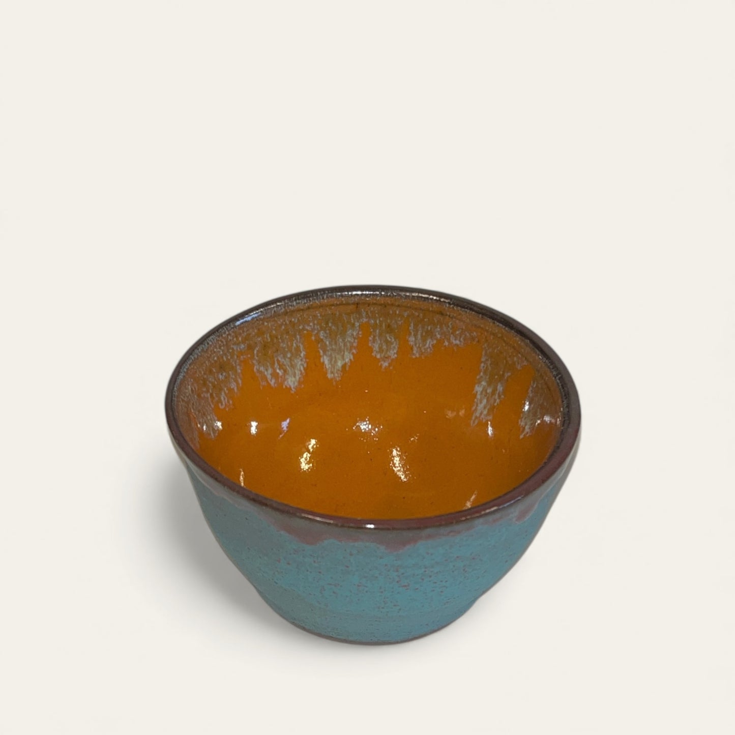 Lille skål i rød ler