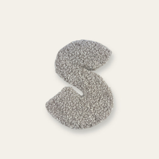 Håndlavet Tuftet Bogstav 14 cm - Personlig Væg Dekoration (S) Flair