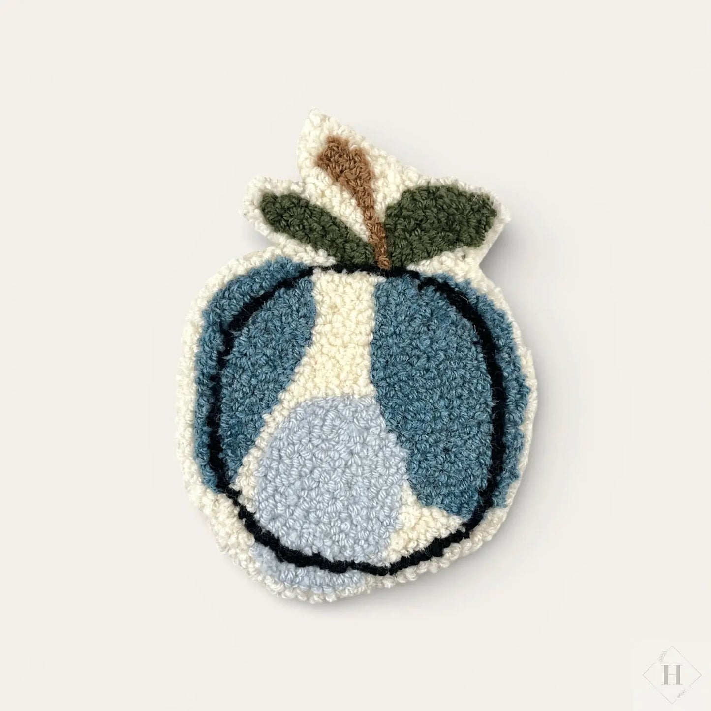 Tuftet vægophæng - blå nuancer æble m/blad Flair