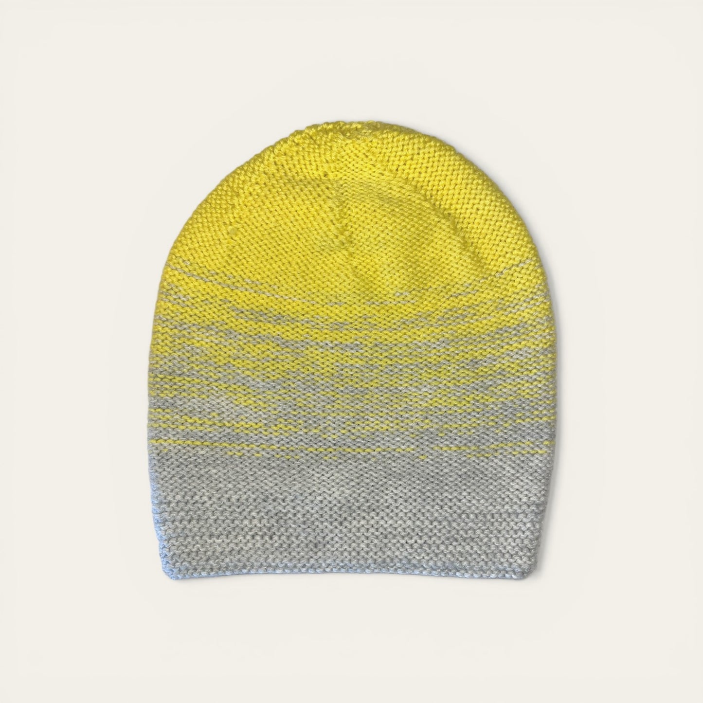 Strikket hue - grå/gul