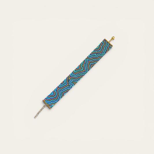 Armbånd i miyukiperler – lyseblå geode mønster | Sara Engel