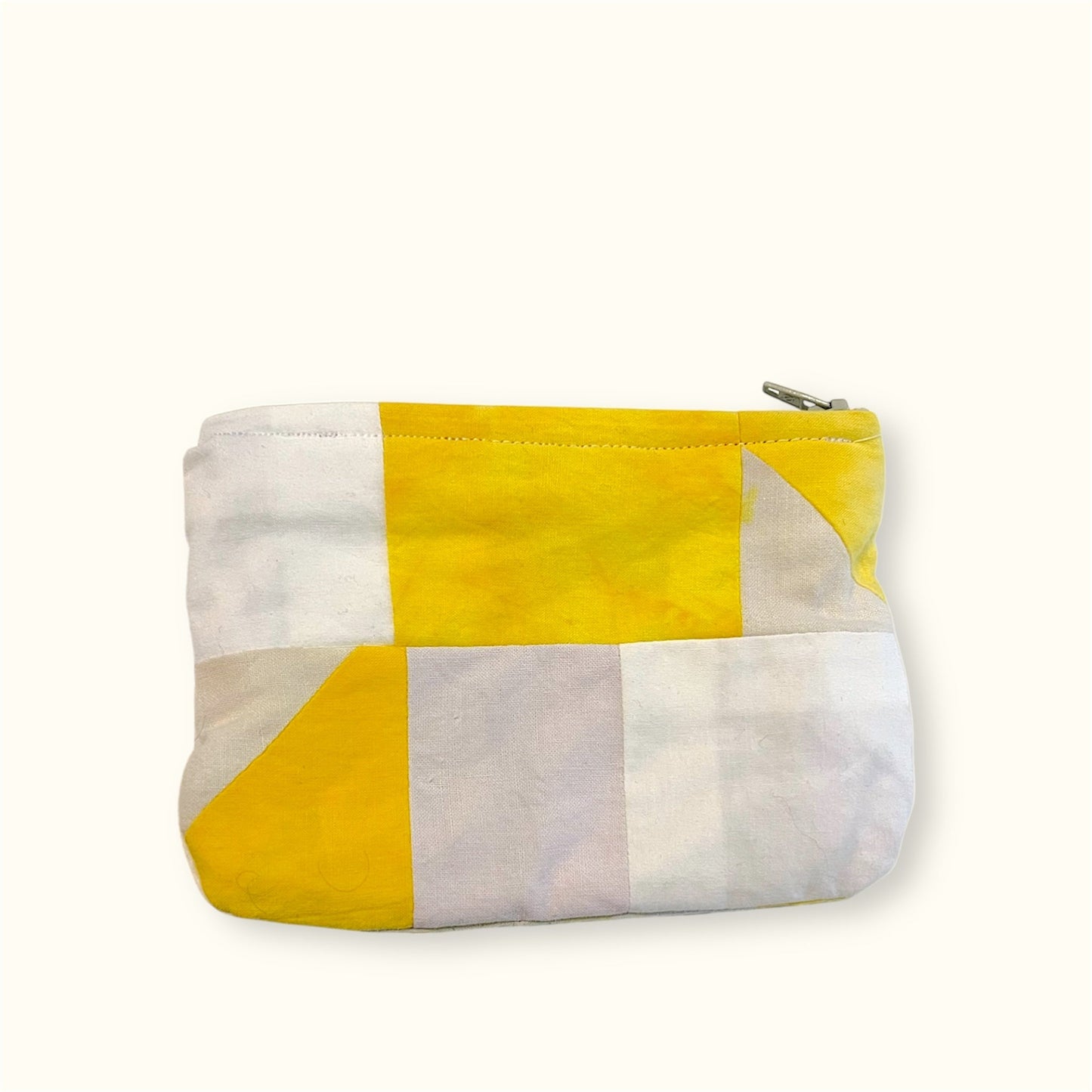 Lille pung i patchwork - hvid/gul/grå Vera Hjerrild