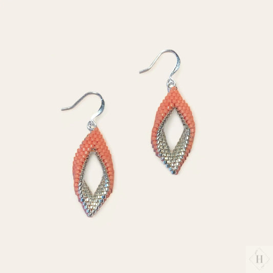 Twist øreringe i miyuki perler - sølv (flere varianter) Mabalser