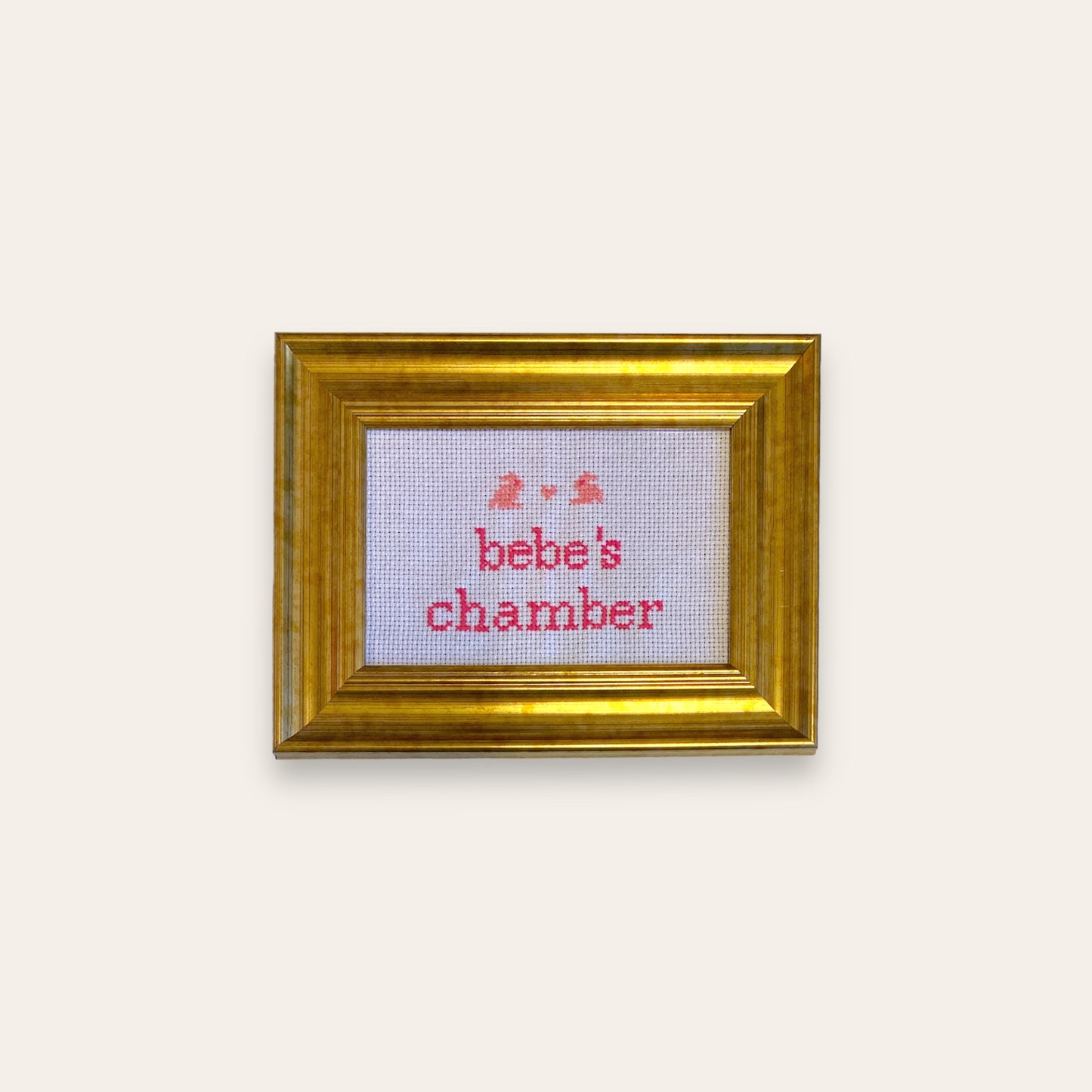 Broderi i ramme - bebe’s chamber