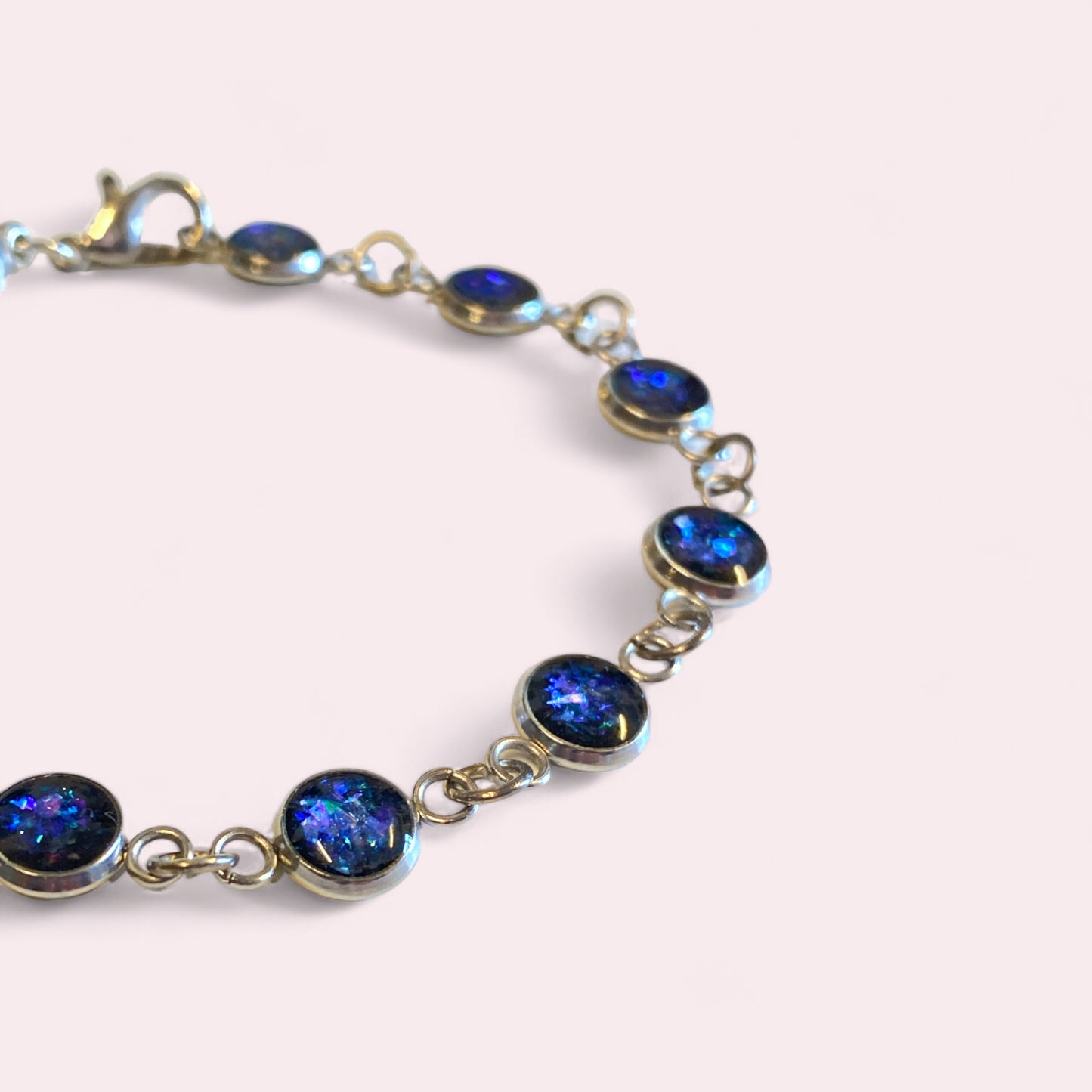 Armbånd med små dekorationer Great Fun Arts