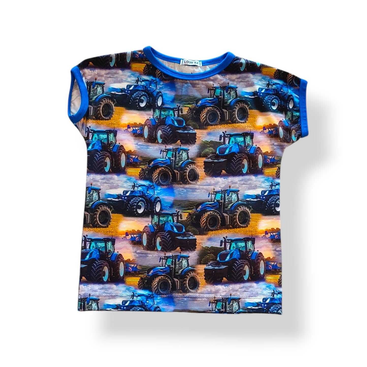 Håndlavet Børne T-shirt Str 122 - Blød Jersey med Traktorer