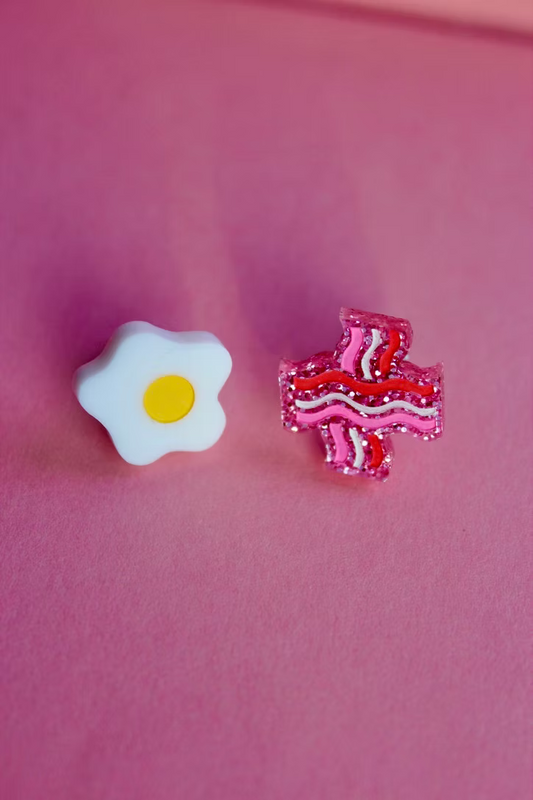 Eggs and Bacon - Ørestikker