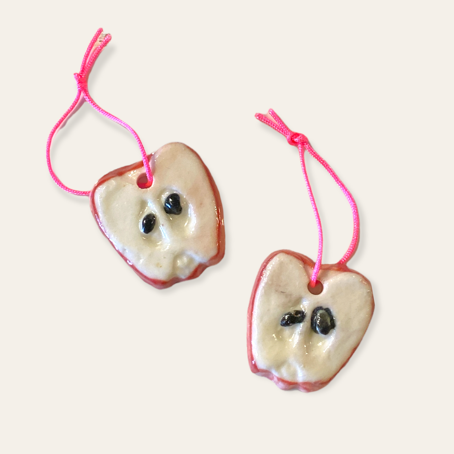 æbleskive ophæng - stentøj Gitte Bramm