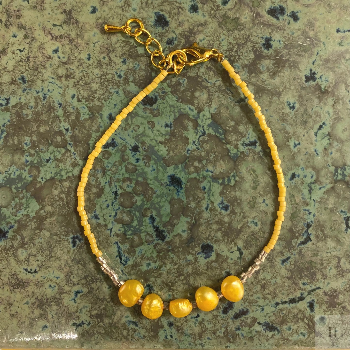 Armbånd med natursten Gitte Bramm