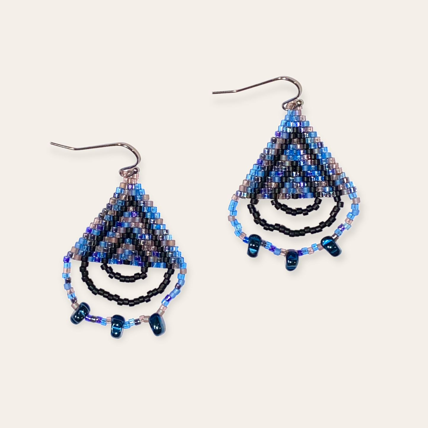 Ørering af miyuki perler - Blue drop Sara Engel