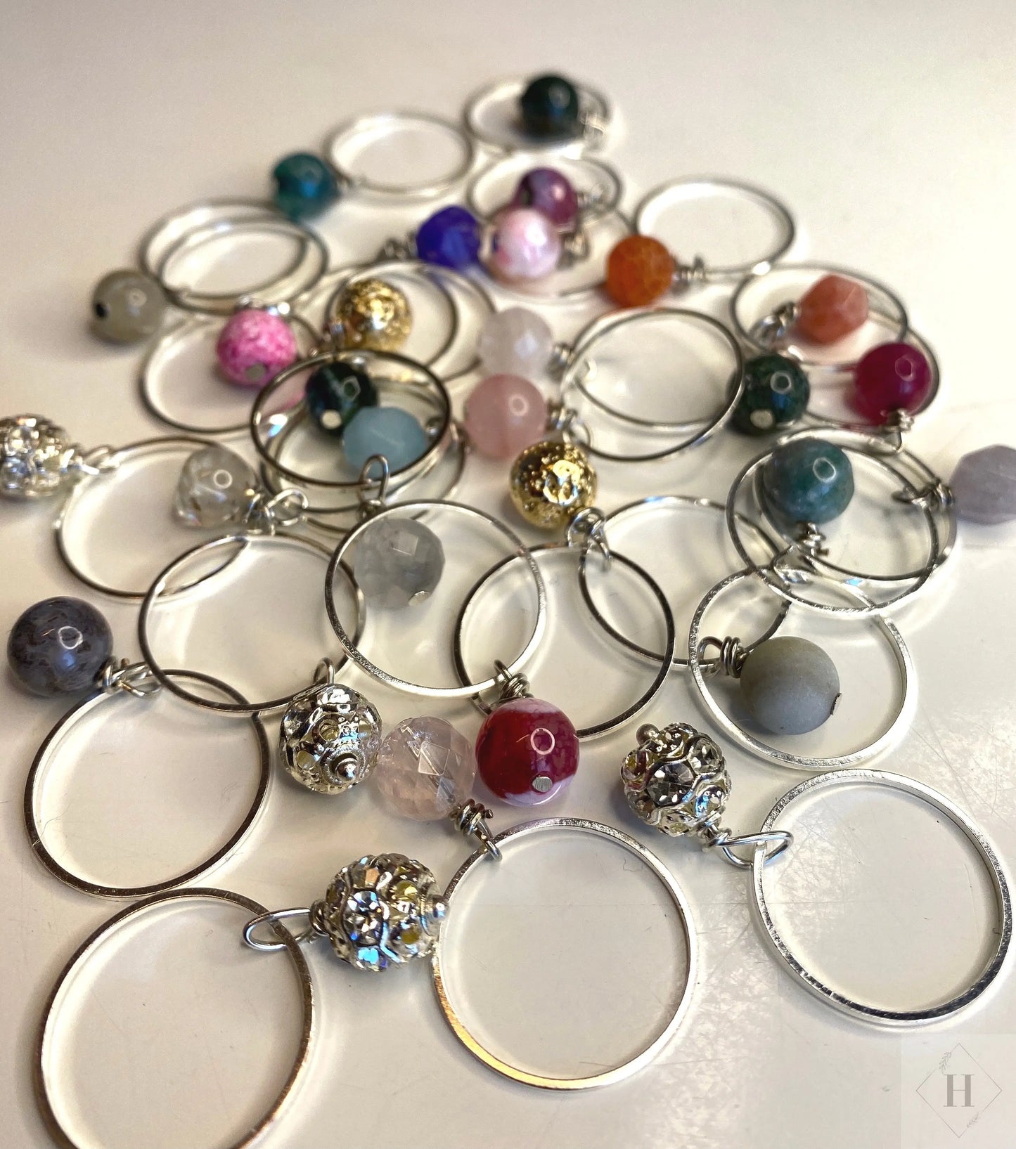 Maskemarkører med natursten Gitte Bramm