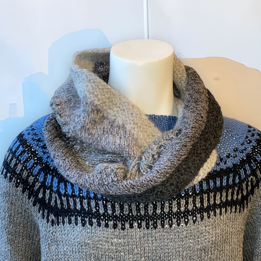 Cowl i uld med palietter Jo C