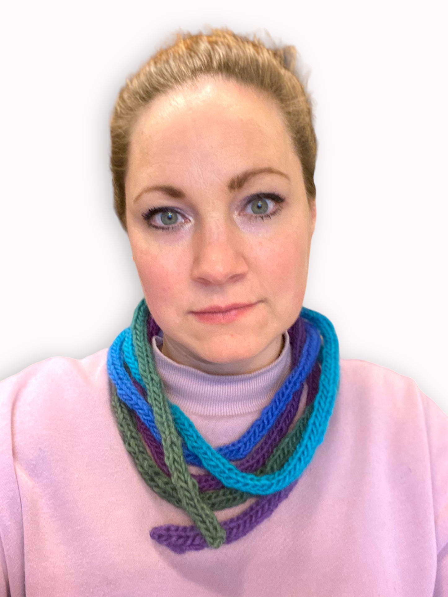 Halsluner i uld - blå//lilla nuancer Jo C