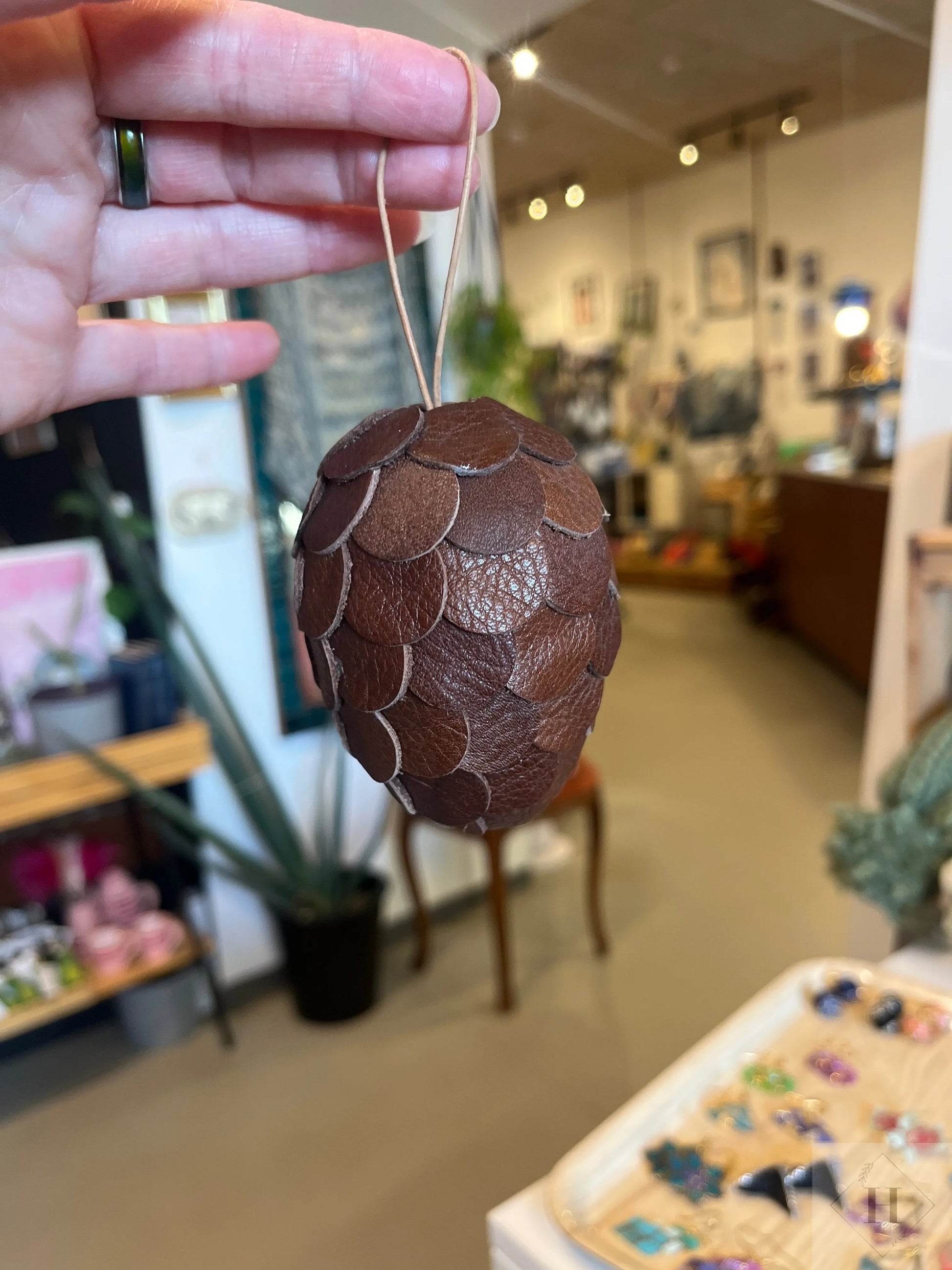 kogle i læder - stor (flere varianter) Unika Nord