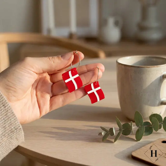 Dannebrog Store - Øreringe med Forgyldt Hoop