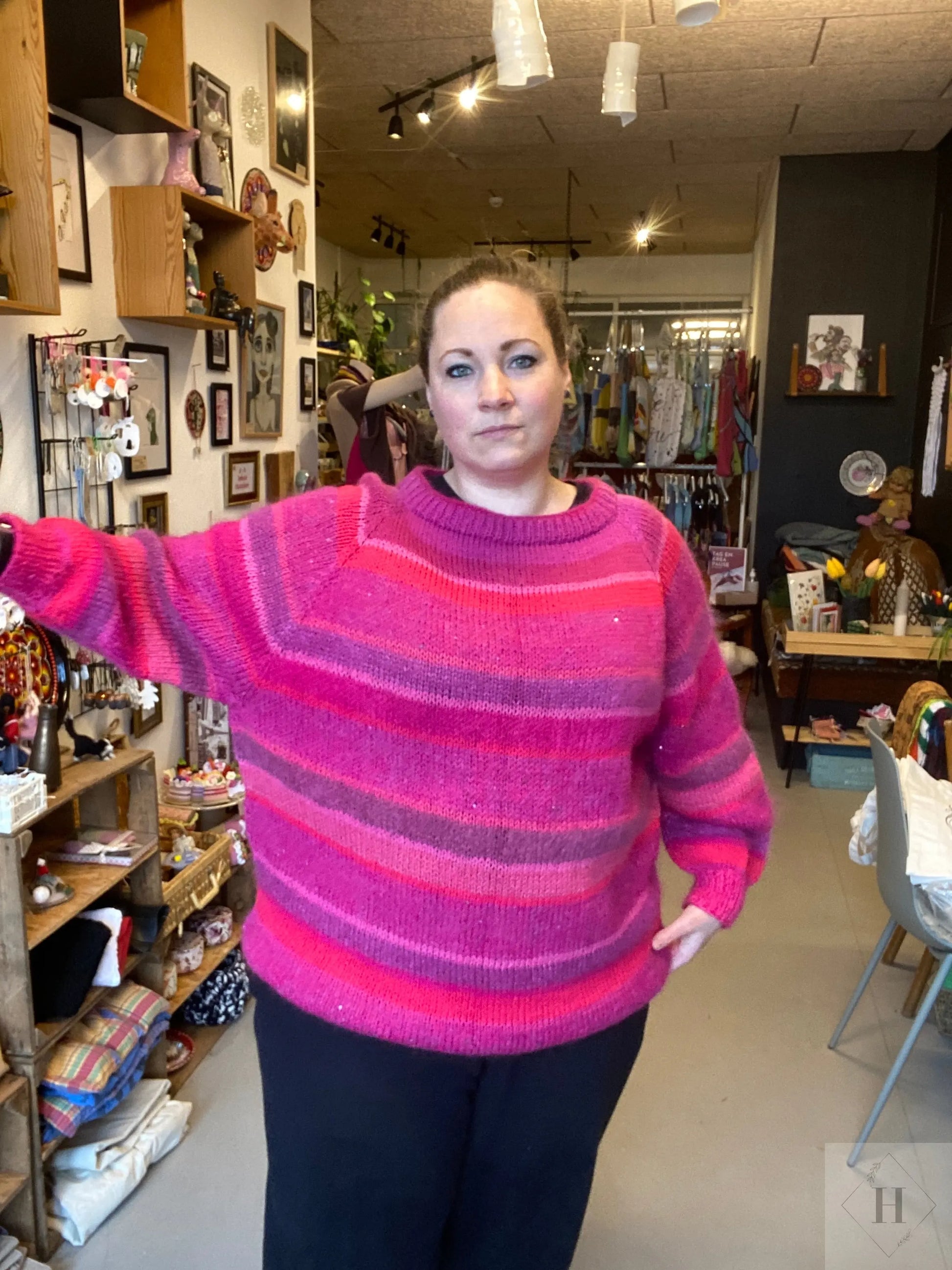 Strikket trøje i uld str L - XL Jo C