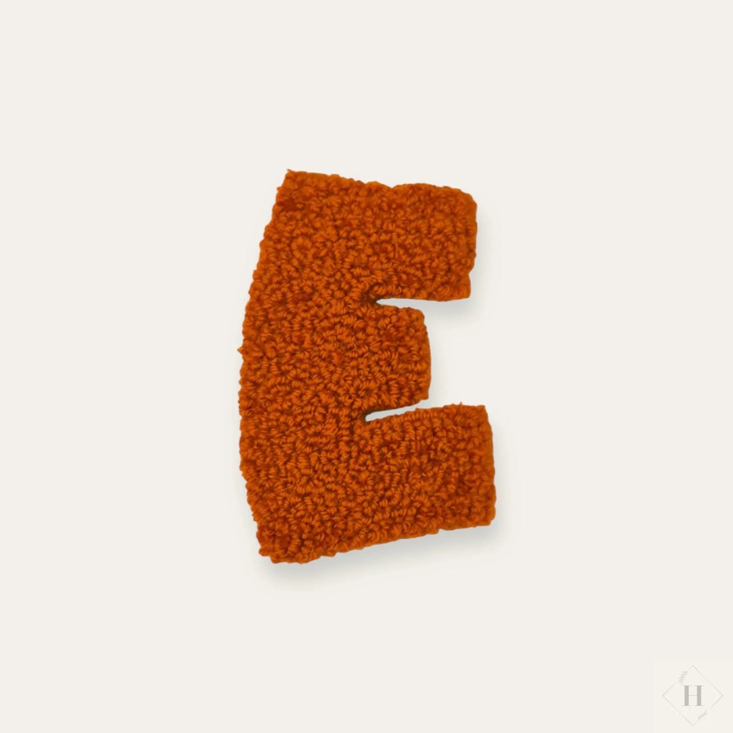Håndlavet Tuftet Bogstav 14 cm - Personlig Væg Dekoration (E) Flair