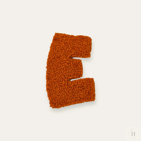 Håndlavet Tuftet Bogstav 14 cm - Personlig Væg Dekoration (E) Flair