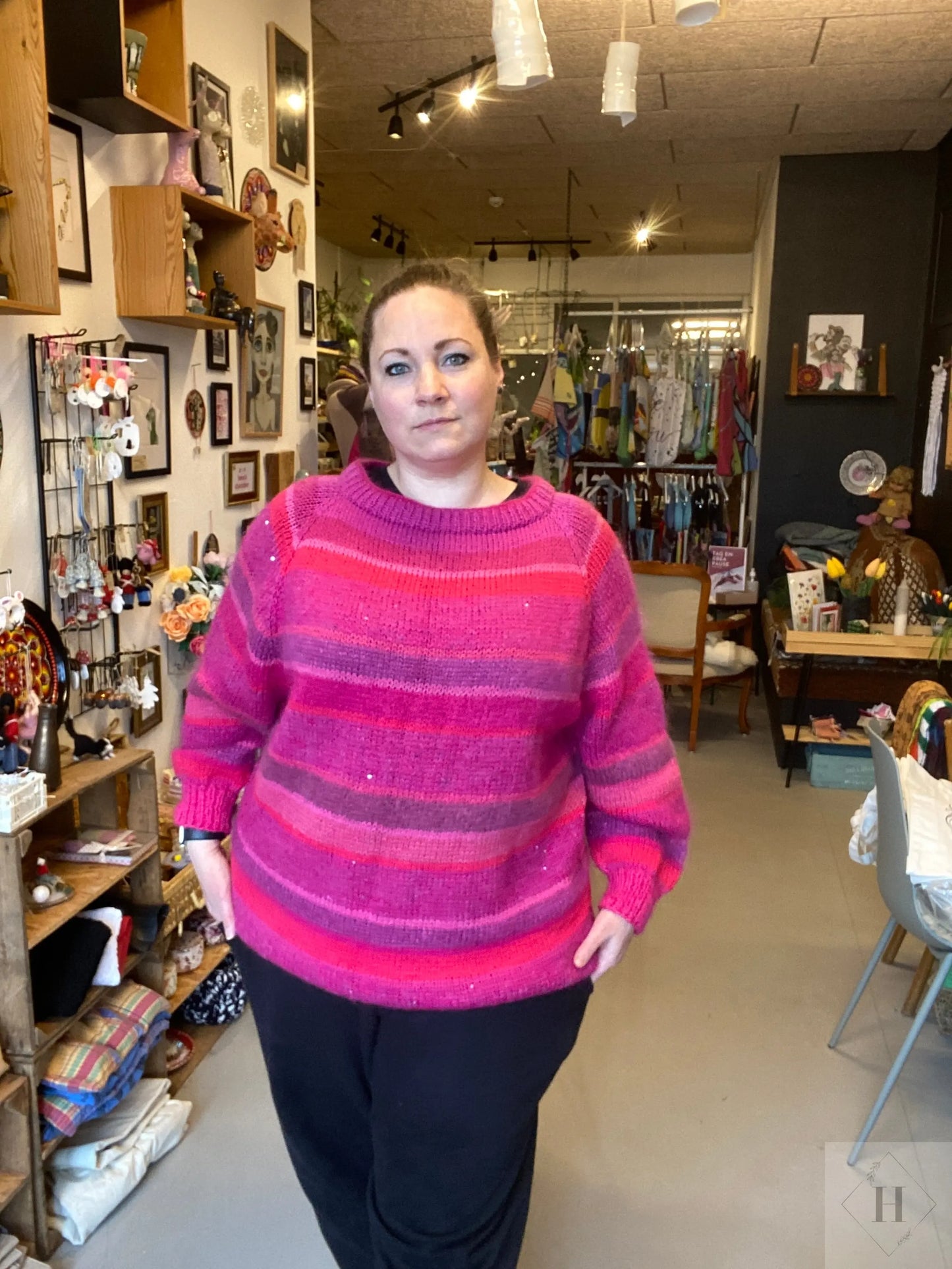 Strikket trøje i uld str L - XL Jo C