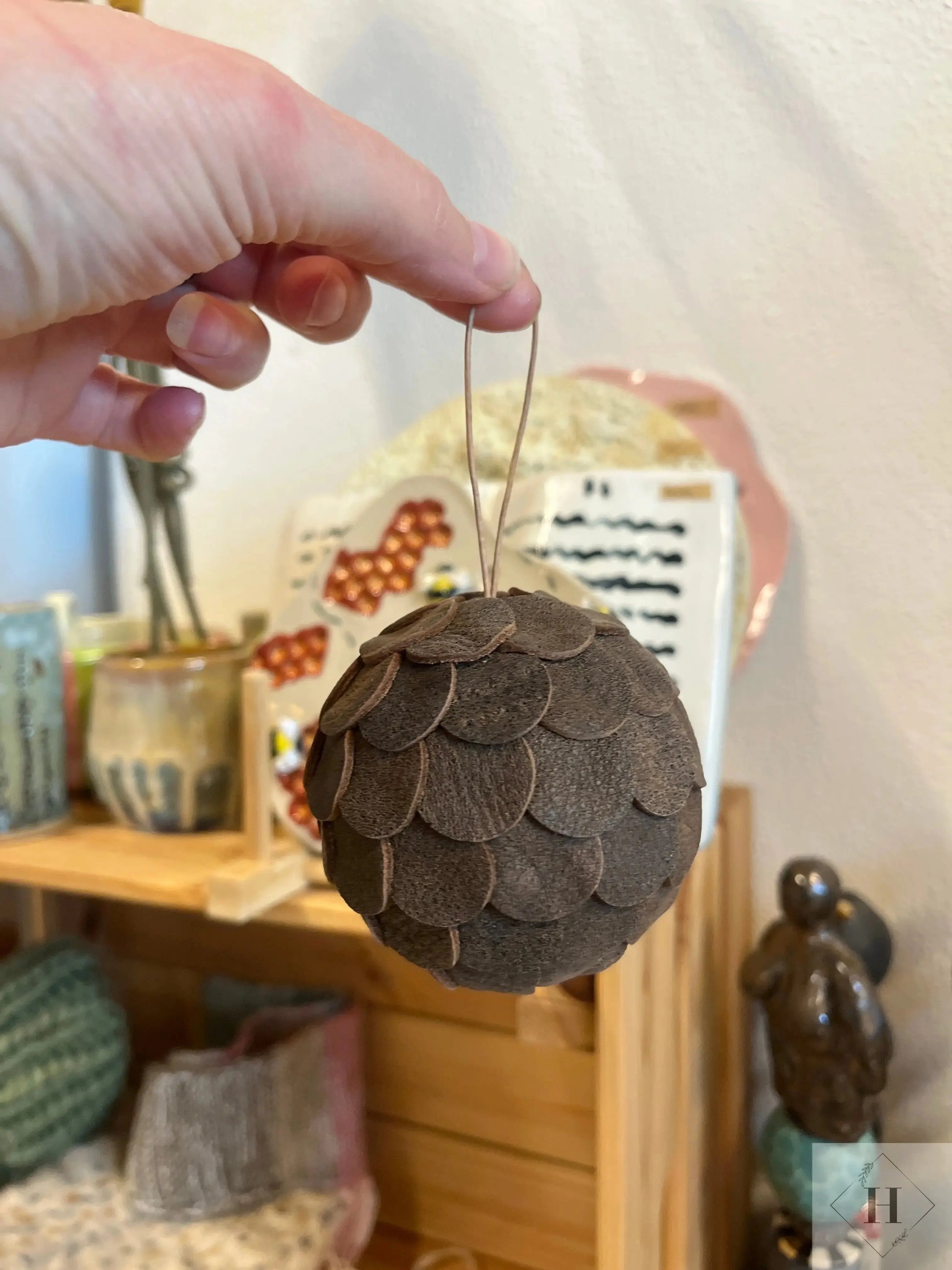 Kugle i læder - stor (flere farver) Unika Nord