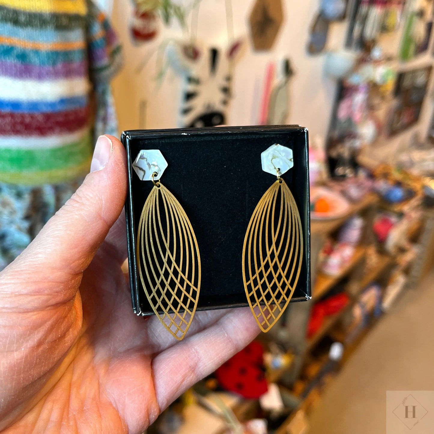 Statement ørering - Perlemor og messing Winther Design