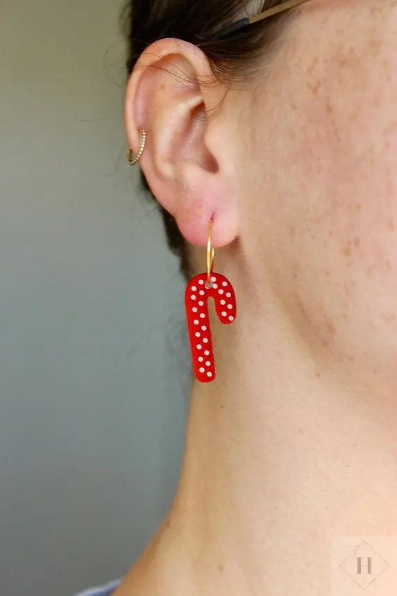 Juleøreringe - rød slikstok Saisall