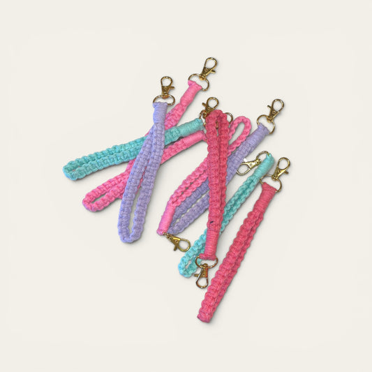 Macrame wristlet - pastel