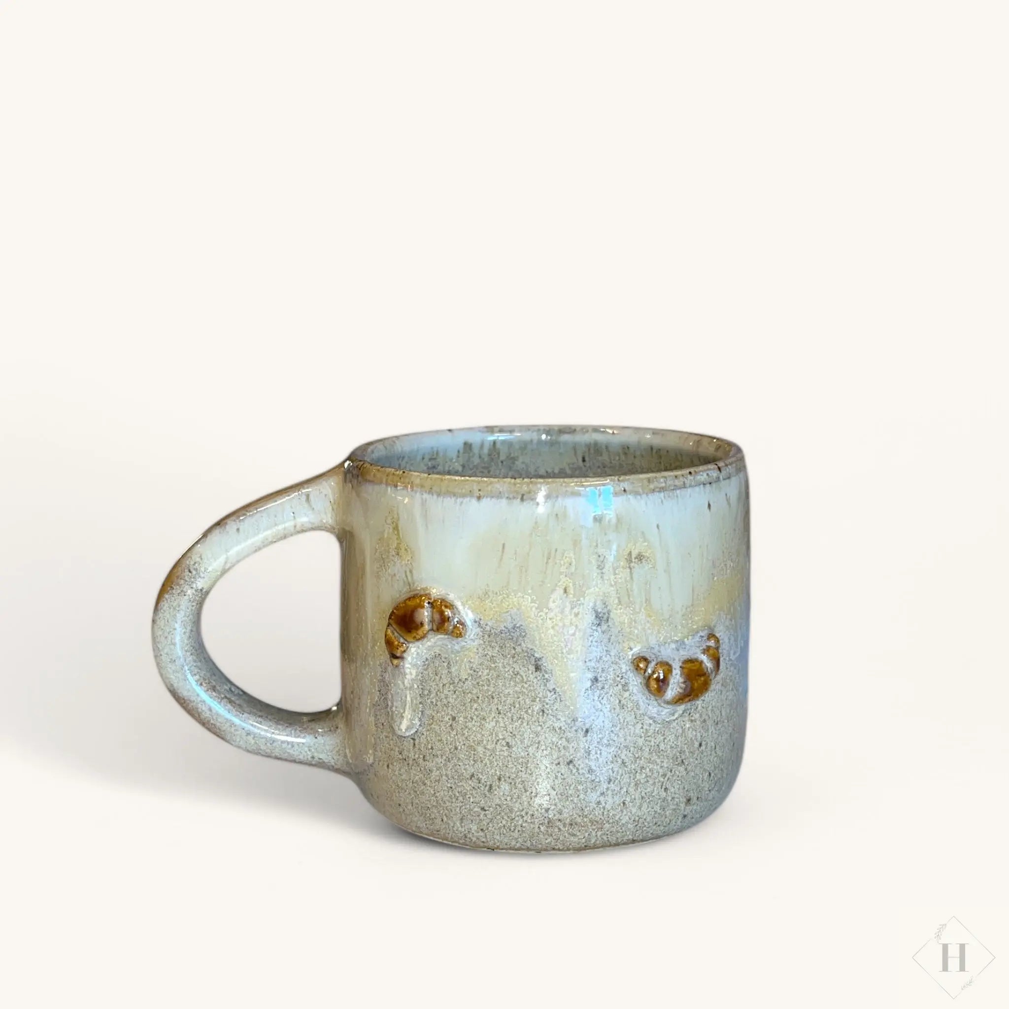 Krus med hank - croissant Clay by Hornstrup
