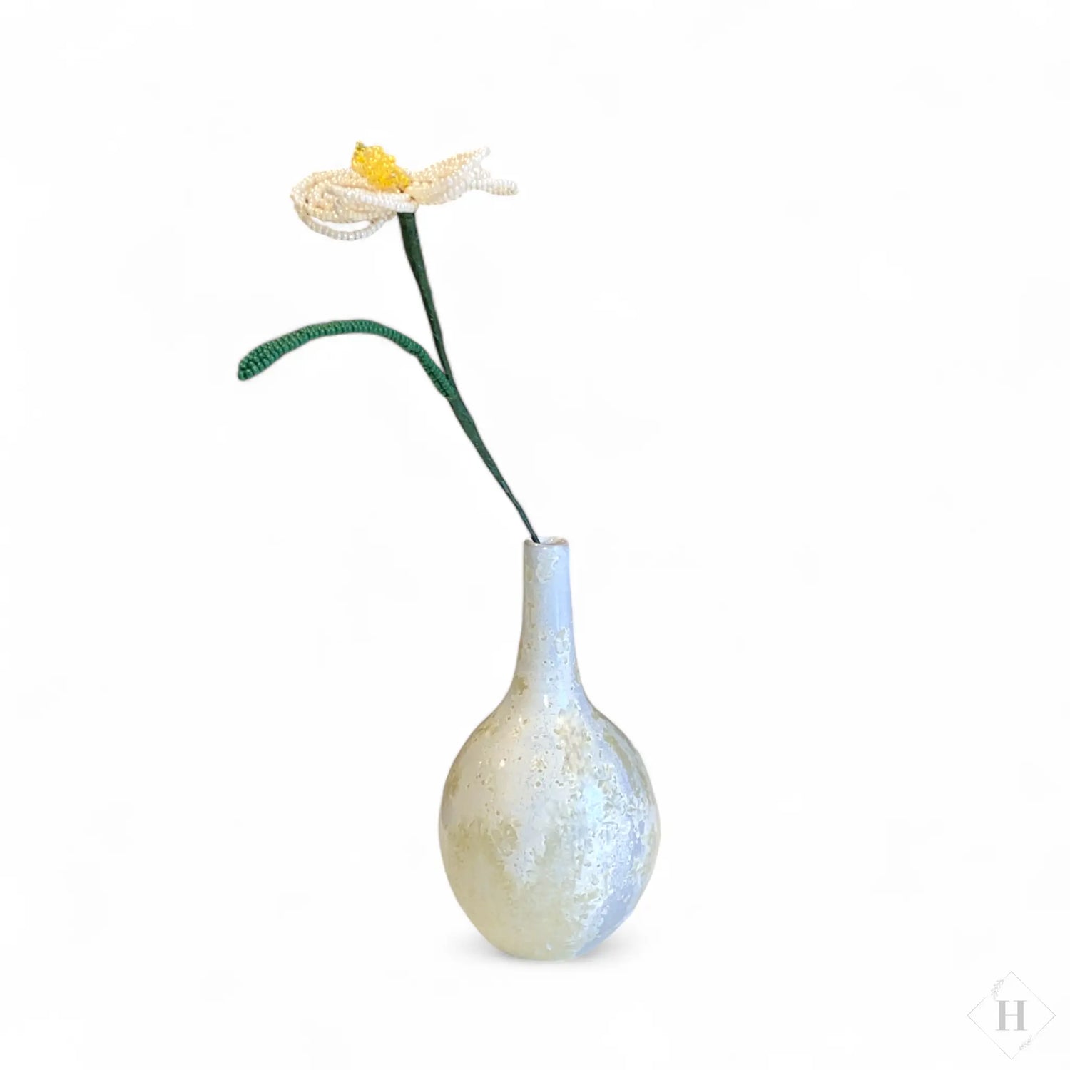 Vase med slank hals i japansk stil - hvid krystal Reiko Bendtsen
