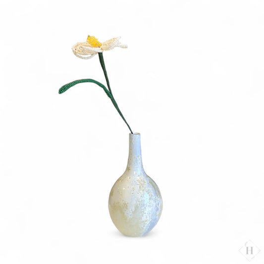 Vase med slank hals i japansk stil - hvid krystal Reiko Bendtsen