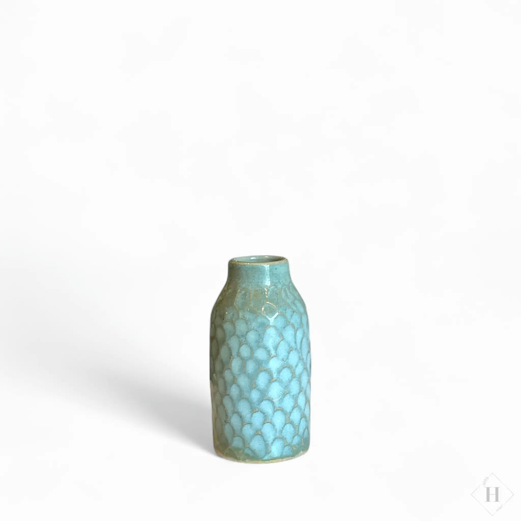 Mini vase i stentøj - grønne skæl Camilla Gellert Keramik