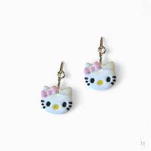 Hello kitty på små hoops Creatrivi