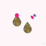 Indlæs billede til gallerivisning Multi ørering - Pink dot med messingstykke Winther Design
