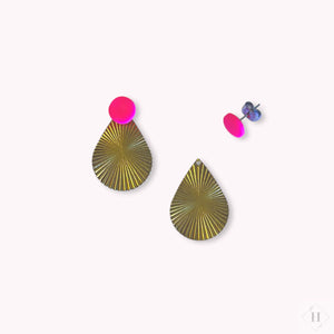 Multi ørering - Pink dot med messingstykke Winther Design