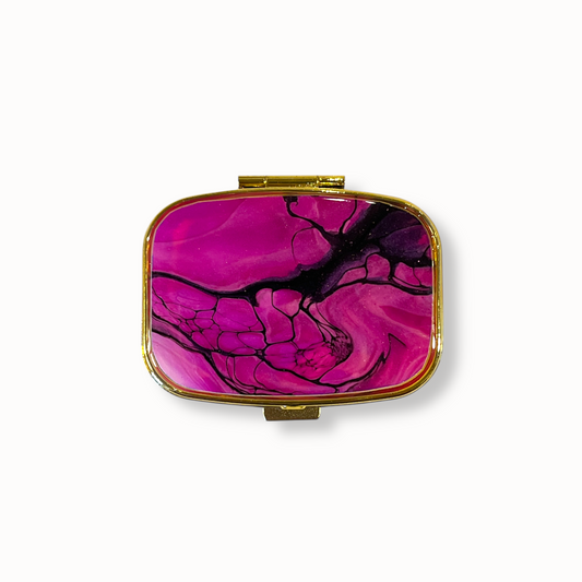 Pilleæske med håndmalet låg - lilla nuancer Great Fun Arts