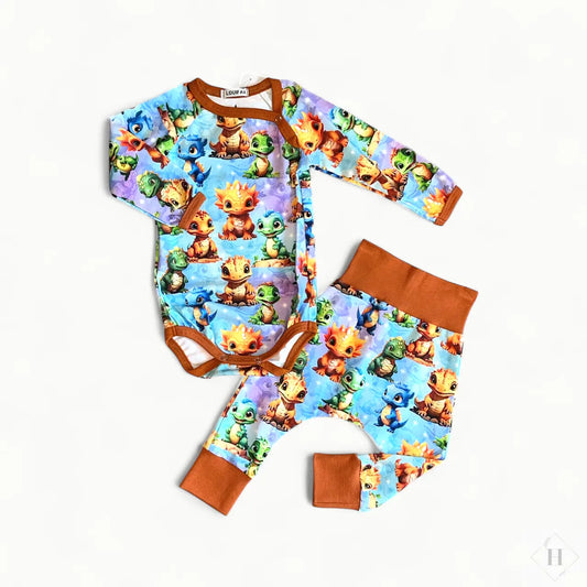 Håndlavet Baby Body og Bukser Str 68 - Blødt Jersey Sæt med baby drage motiv Louifax