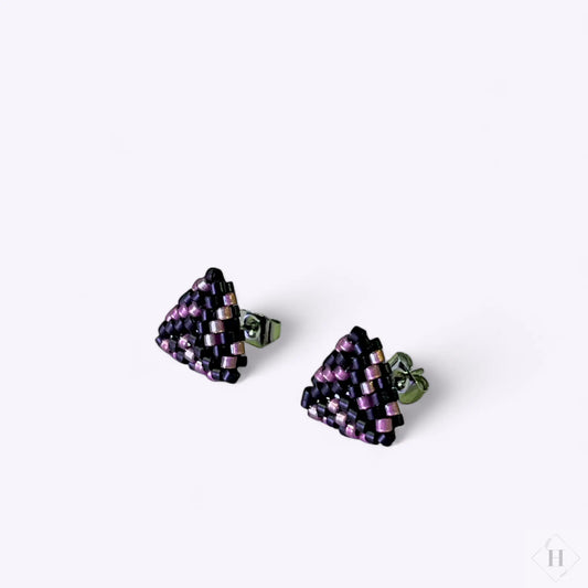 Ørestikker af miyuki perler - pink/sort Sara Engel