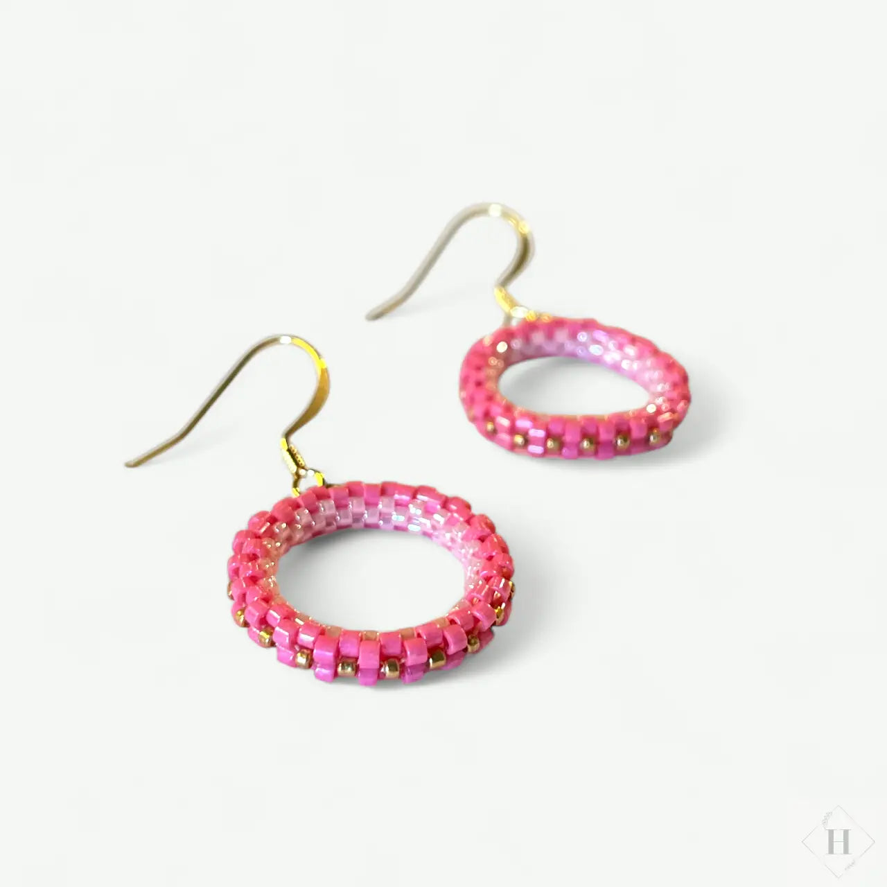 Ørering af miyuki perler - runde (forskellige varianter) Sara Engel