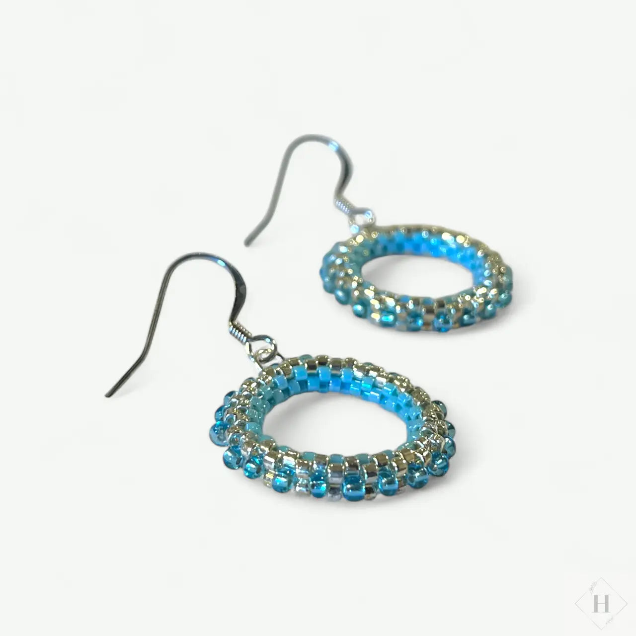 Ørering af miyuki perler - runde (forskellige varianter) Sara Engel