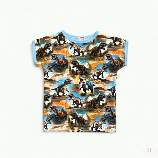 Håndlavet Børne T-shirt Str 110 - Blød Jersey med Dinosaur Louifax