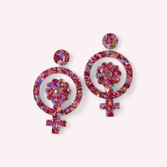 Statement øreringe - pink kvindetegn