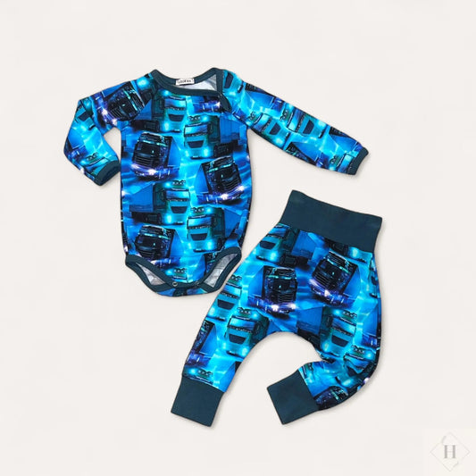 Håndlavet Baby Body og Bukser Str 80 - Blødt Jersey Sæt med Lastbil Motiv Louifax